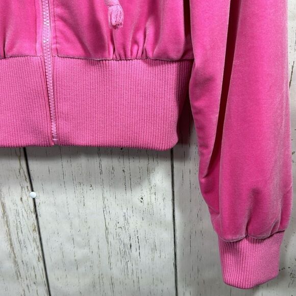 Hello Kitty x Forever 21 Pink Velour Cropped Zip Hoodie Y2K Streetwear Cozy - Picture 7 of 16
